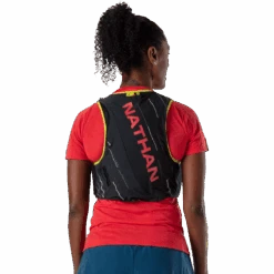 Nathan Women's Pinnacle 4L Hydration Vest 14 Nathan Women's Pinnacle 4L Hydration Vest -Sports Basement Outlet 100254323 BLKHIBISCUS 3