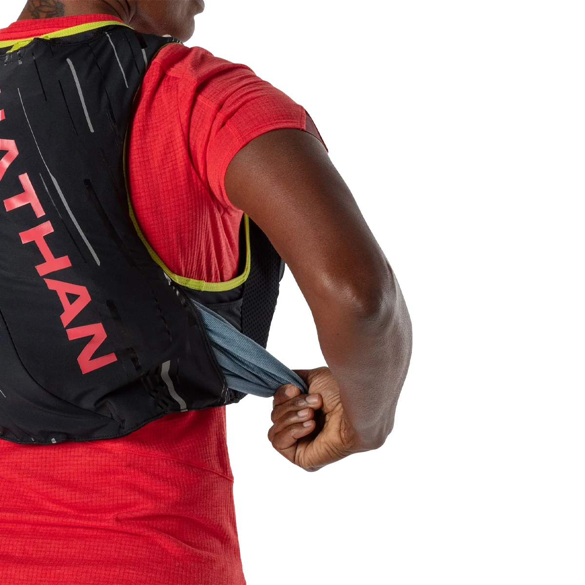Nathan Women's Pinnacle 4L Hydration Vest 9 Nathan Women's Pinnacle 4L Hydration Vest - Image 7