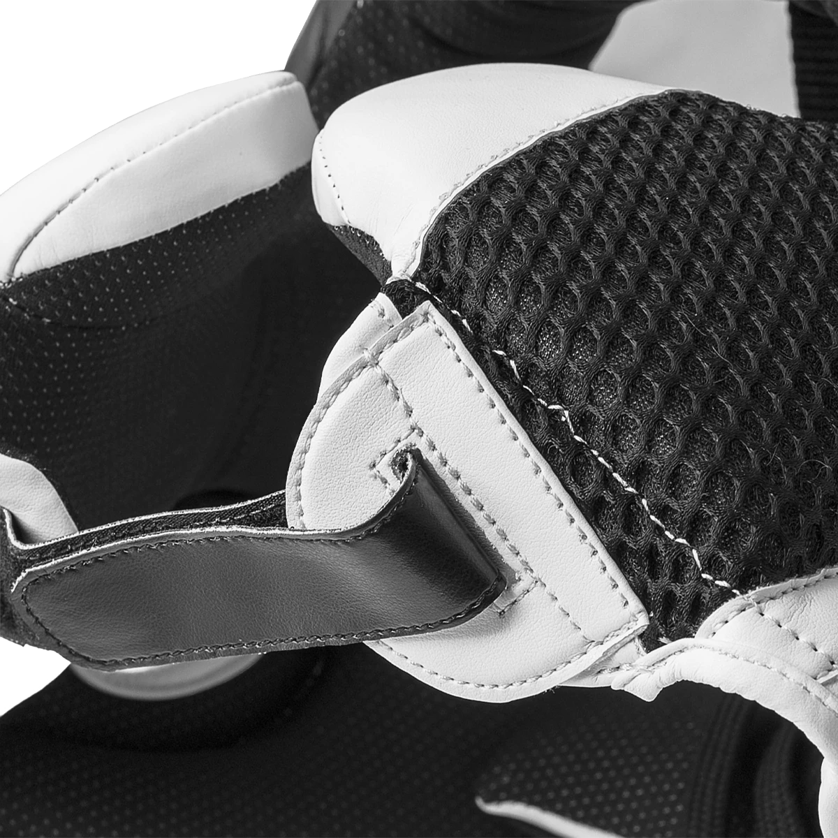 ADIDAS Hybrid 150 Head Guard 10 ADIDAS Hybrid 150 Head Guard - Image 8