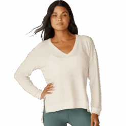 Beyond Yoga Women's Long Weekend Lounge Pullover