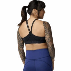 BROOKS Women's Plunge 3.0 Sports Bra -Sports Basement Outlet 100269311.001.Black .4 6675b9c2 0a40 4047 b16f b9ba346ae6a2