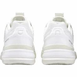 On Women's THE ROGER Clubhouse Pro 12 On Women's THE ROGER Clubhouse Pro -Sports Basement Outlet 100269321.WhiteIce.5