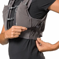 Nathan Women's Pinnacle Breeze 4L 18 Nathan Women's Pinnacle Breeze 4L -Sports Basement Outlet 100277846 CHARSURF 8