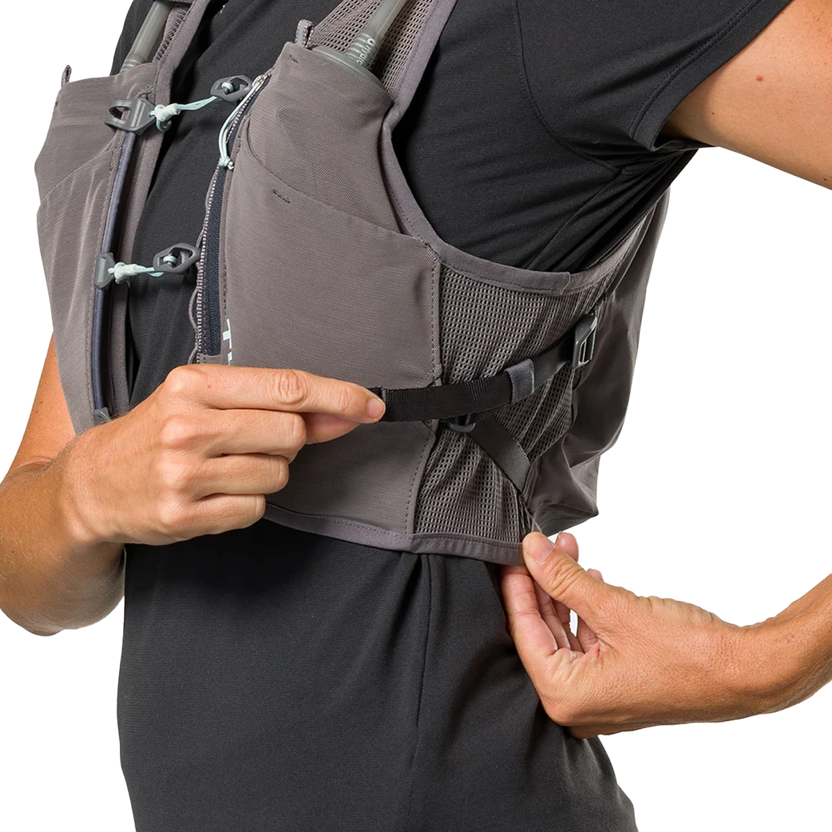 Nathan Women's Pinnacle Breeze 4L 10 Nathan Women's Pinnacle Breeze 4L - Image 8