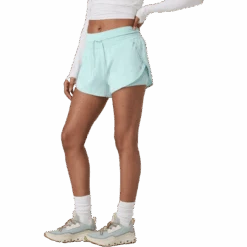 Vuori Women's Daily Speed Short 2.5"