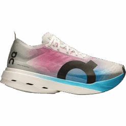 On Women's Cloudboom Strike