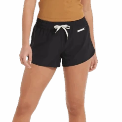Vuori Women's Clementine 4" Short 2.0